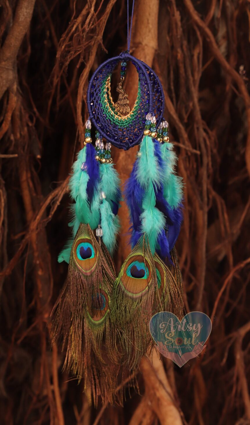 Enchanting Reverie: 3D Dreamcatcher with Peacock Feathers