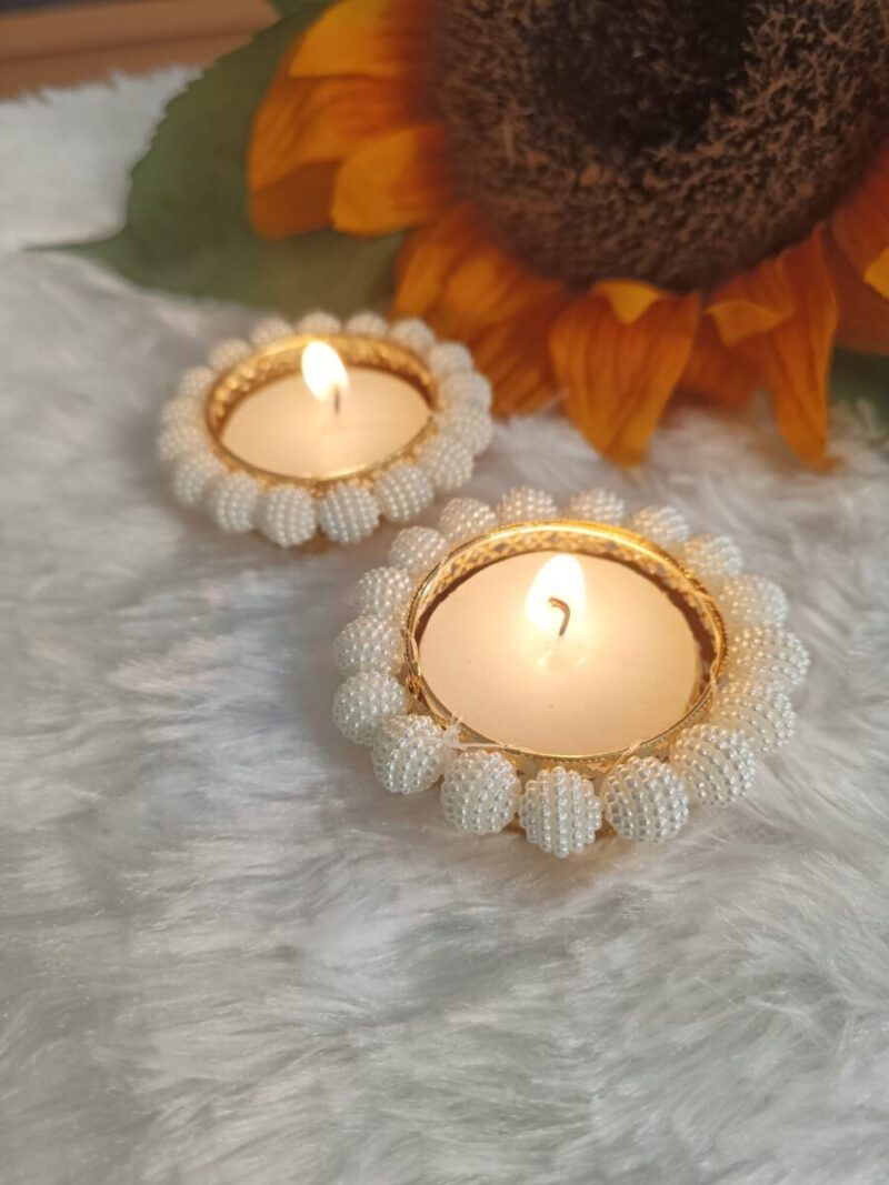 Pearl Radiance: Handcrafted Diwali Diya for Opulent Festivities